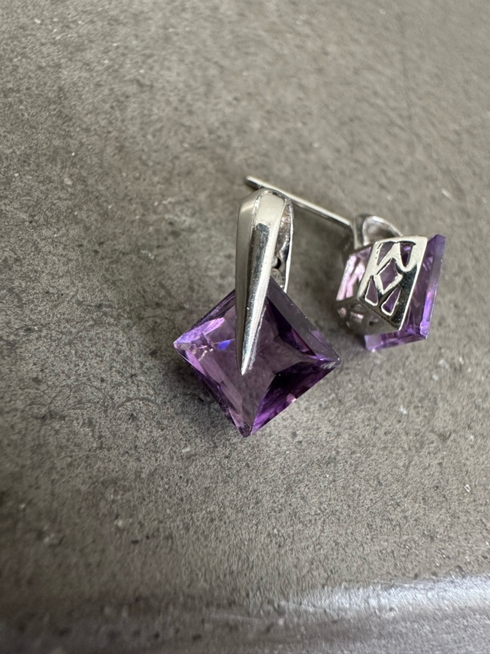 14k White Gold Amethyst Princess Cut Earrings